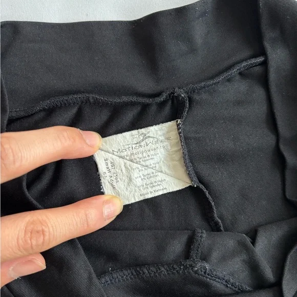 Motion Wear flare leggings / yoga pants / jazz pants (size S) - black - Picture 6 of 6